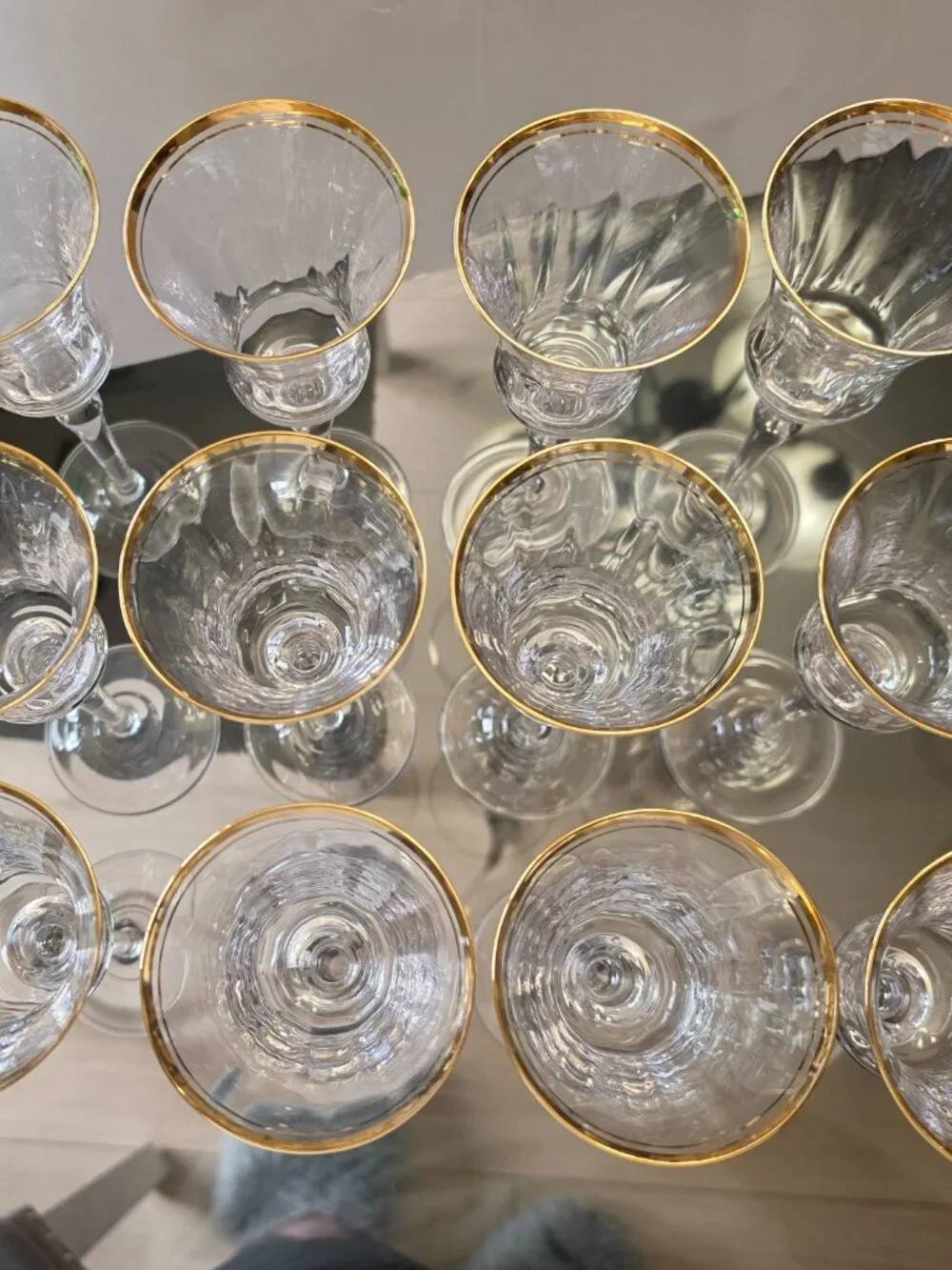 Mikasa Jamestown Crystal Gold Trim Blown Glass (Austria) D/C 12 wine glasses